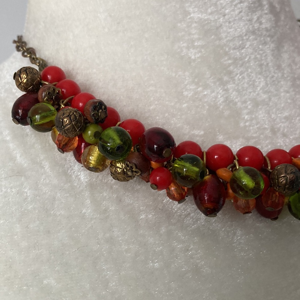 Beaded Bracelet and Necklace Set - Picture 6 of 9